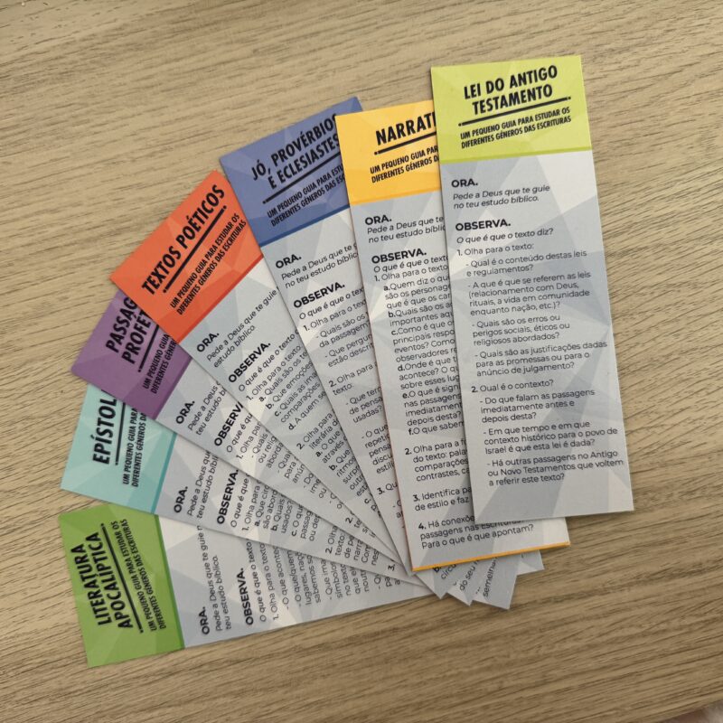 Marcadores com guia de estudos